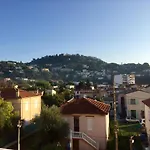 Appt Cannes La Bocca, F2 Centre ville, 10mn de mer